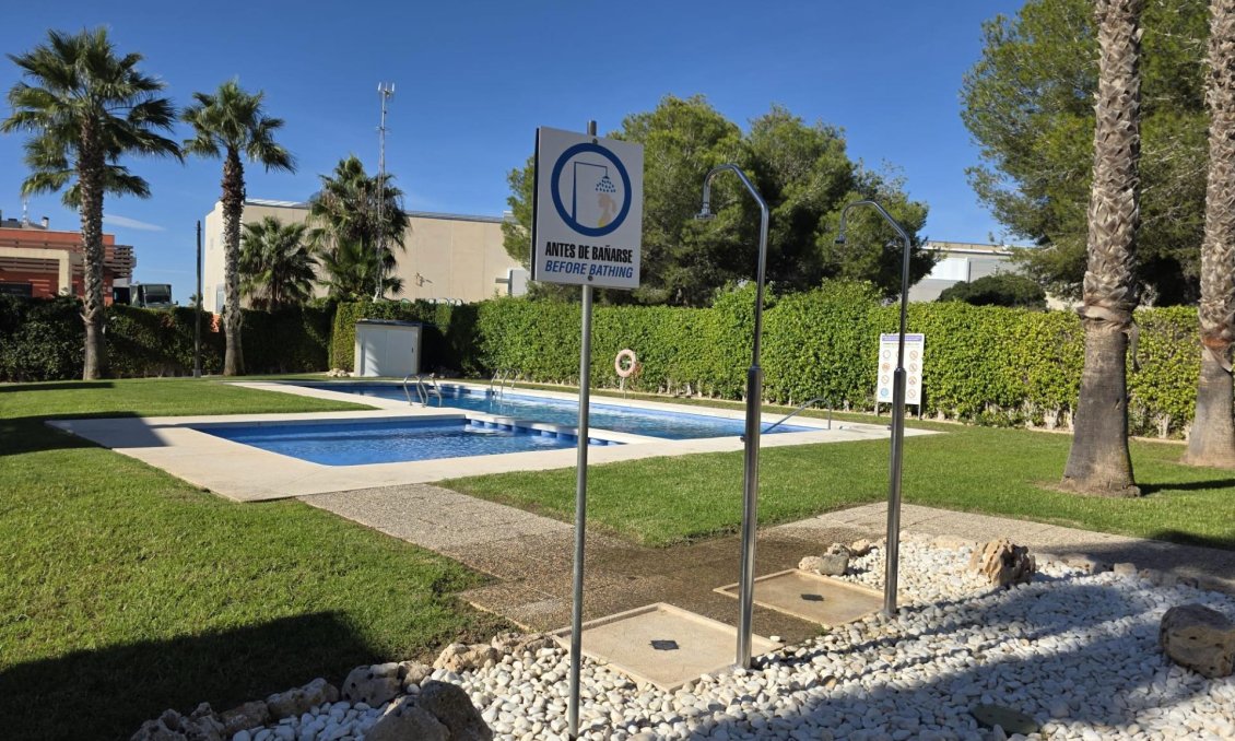 Wiederverkauf - Villa -
Orihuela Costa - Villamartín