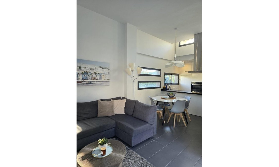 Wiederverkauf - Villa -
Orihuela Costa - Villamartín