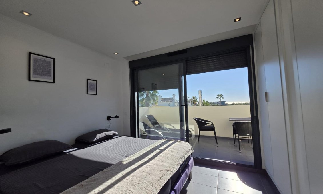 Wiederverkauf - Villa -
Orihuela Costa - Villamartín