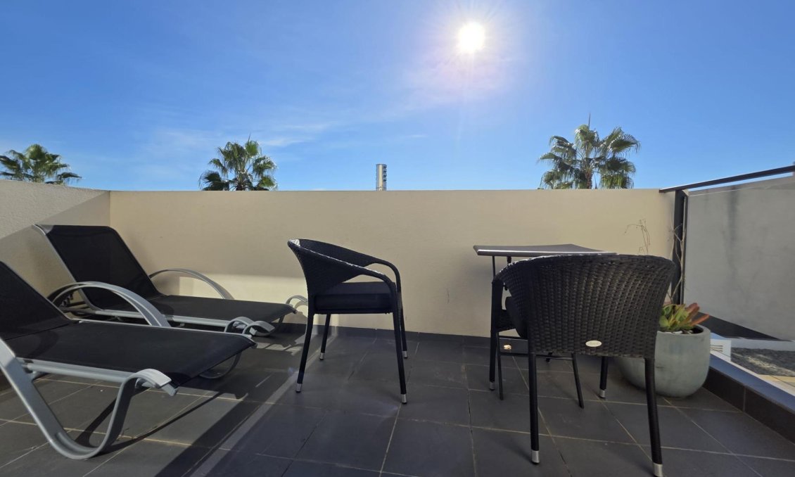 Wiederverkauf - Villa -
Orihuela Costa - Villamartín