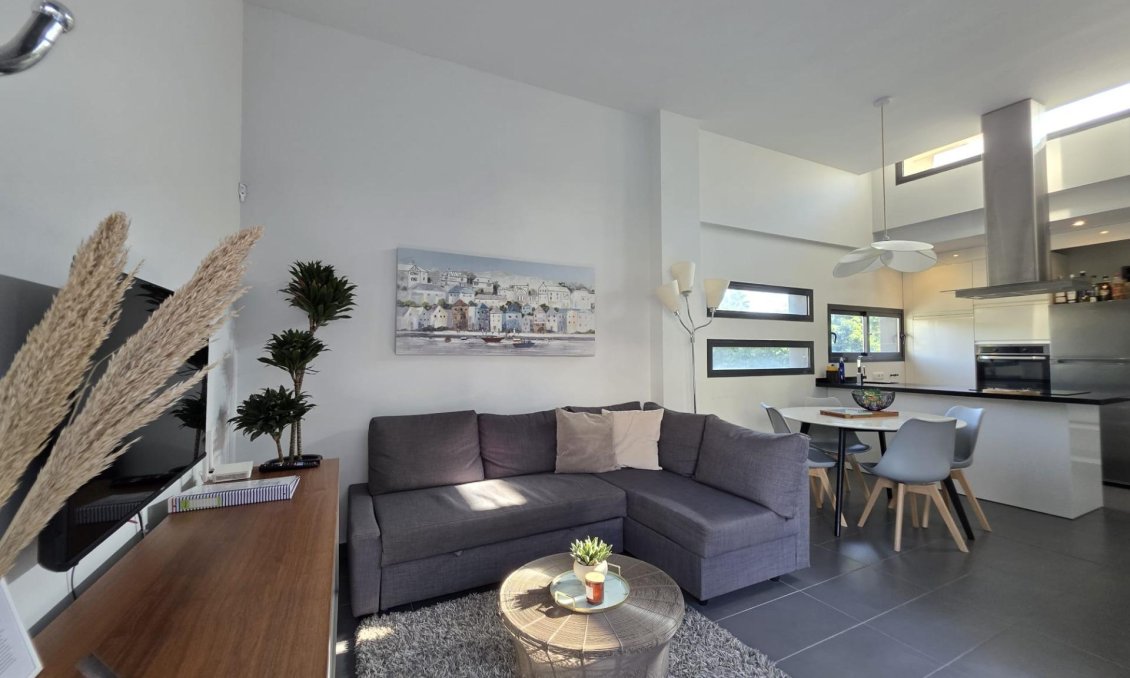 Wiederverkauf - Villa -
Orihuela Costa - Villamartín