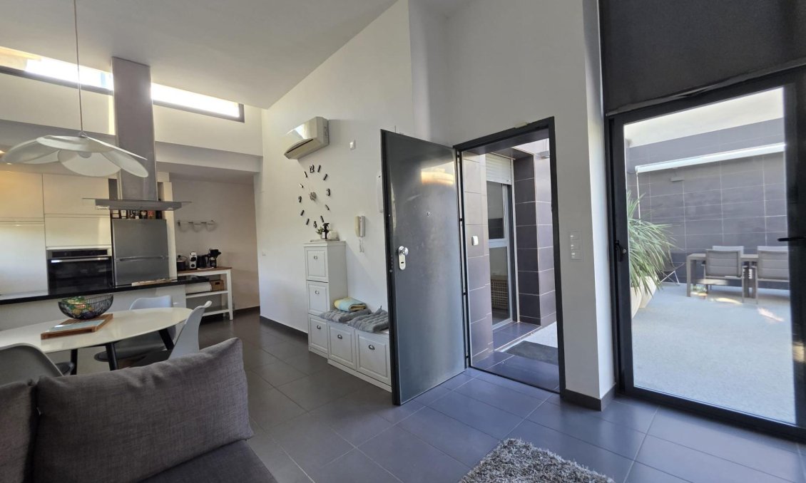 Wiederverkauf - Villa -
Orihuela Costa - Villamartín