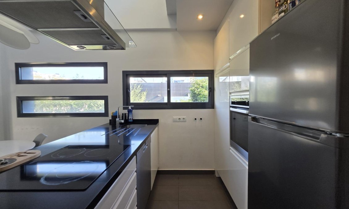 Wiederverkauf - Villa -
Orihuela Costa - Villamartín