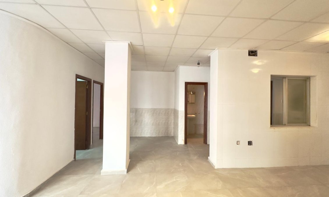 Resale - Apartment -
Torrevieja - Centro