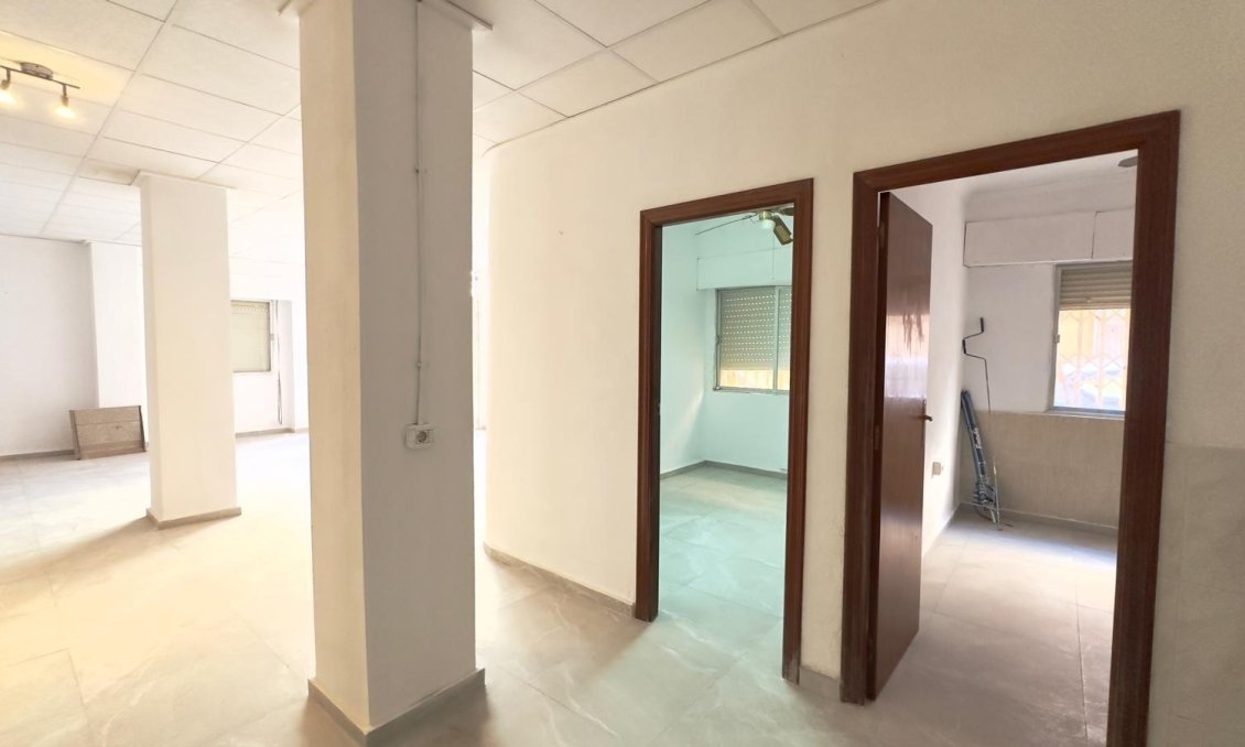 Resale - Apartment -
Torrevieja - Centro