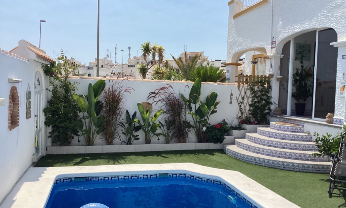 Wiederverkauf - Villa -
Orihuela Costa - Costa Blanca