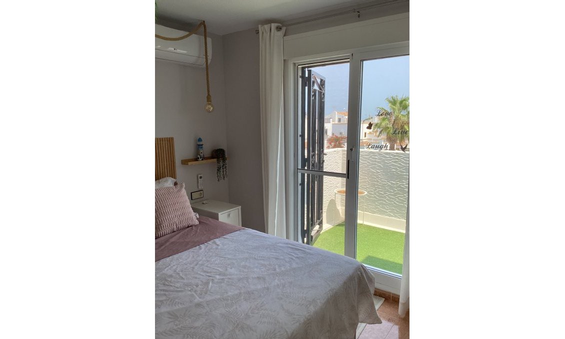 Wiederverkauf - Villa -
Orihuela Costa - Costa Blanca