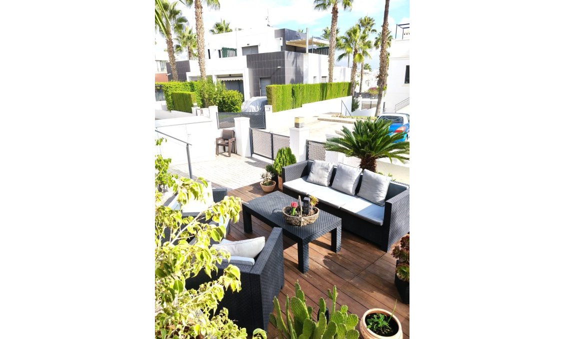 Resale - Town House -
Villamartin - Costa Blanca