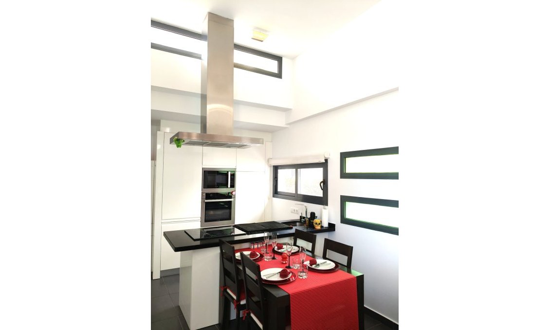 Resale - Town House -
Villamartin - Costa Blanca