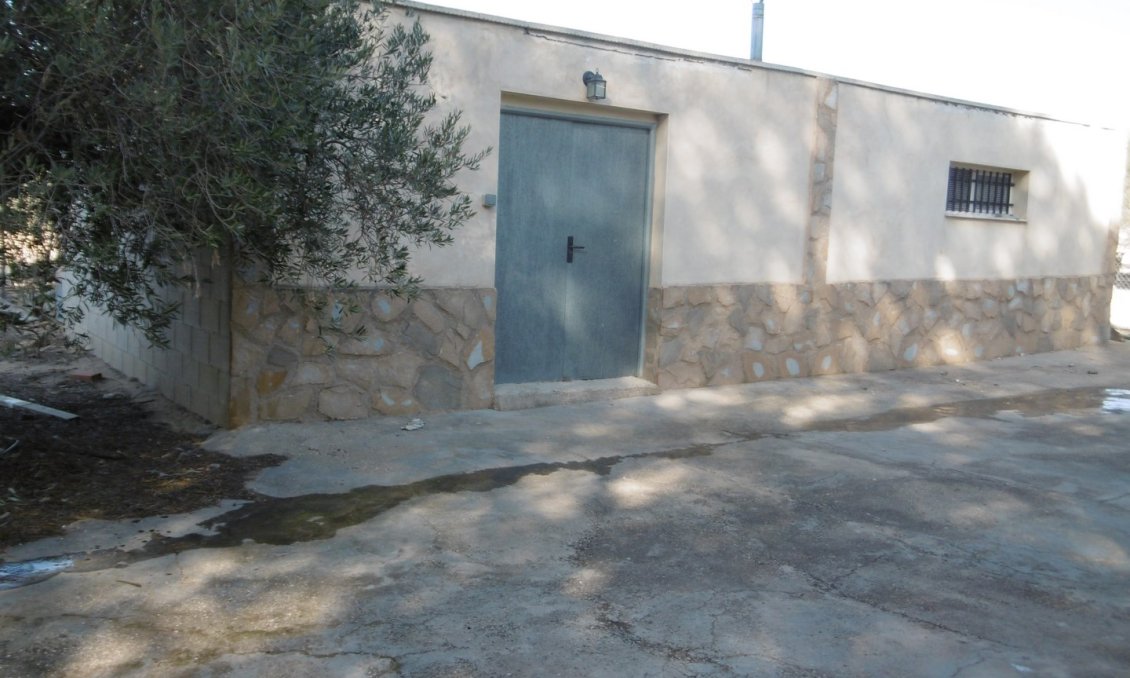 Revente - Villa -
Yecla - Inland