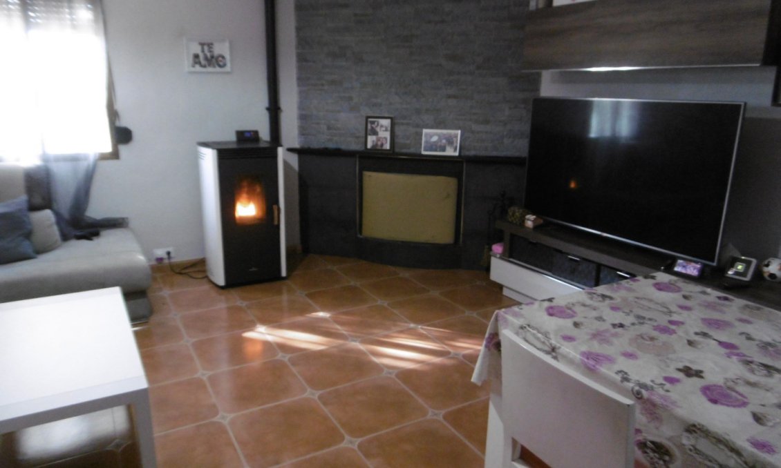 Revente - Villa -
Yecla - Inland