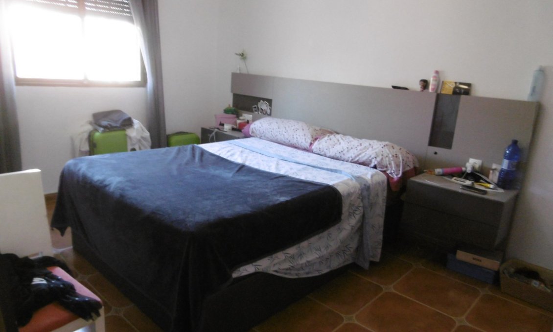 Revente - Villa -
Yecla - Inland