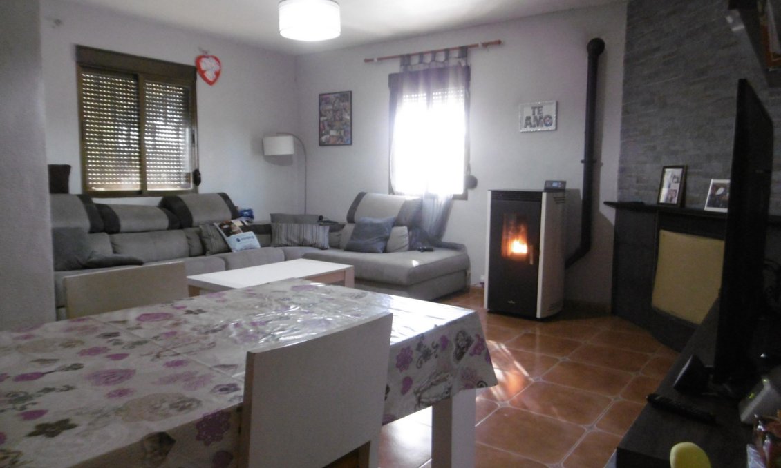 Revente - Villa -
Yecla - Inland