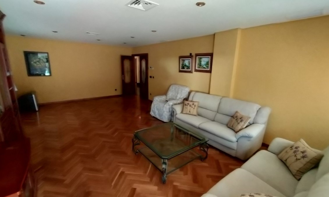 Revente - Villa -
Elda - Inland