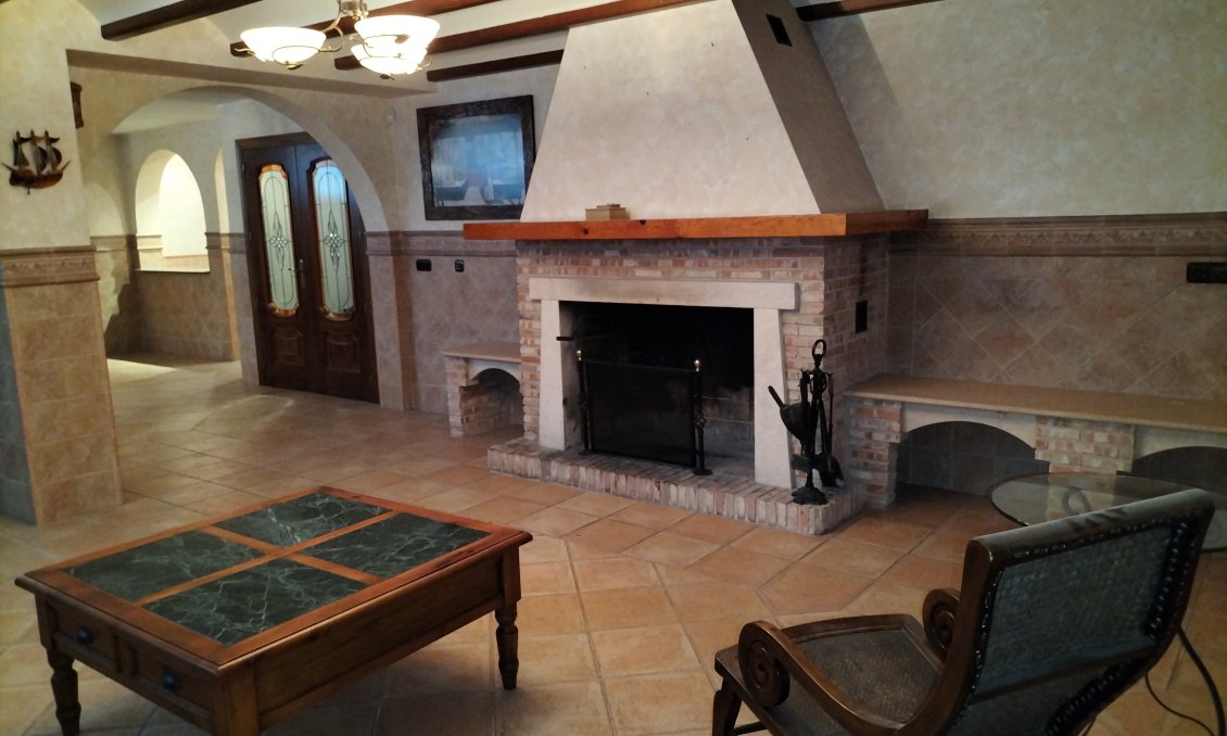 Revente - Villa -
Elda - Inland