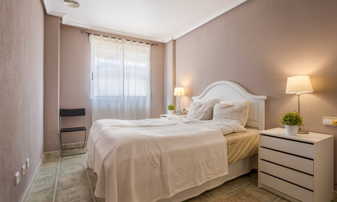 Resale - Villa -
Guardamar del Segura - Costa Blanca