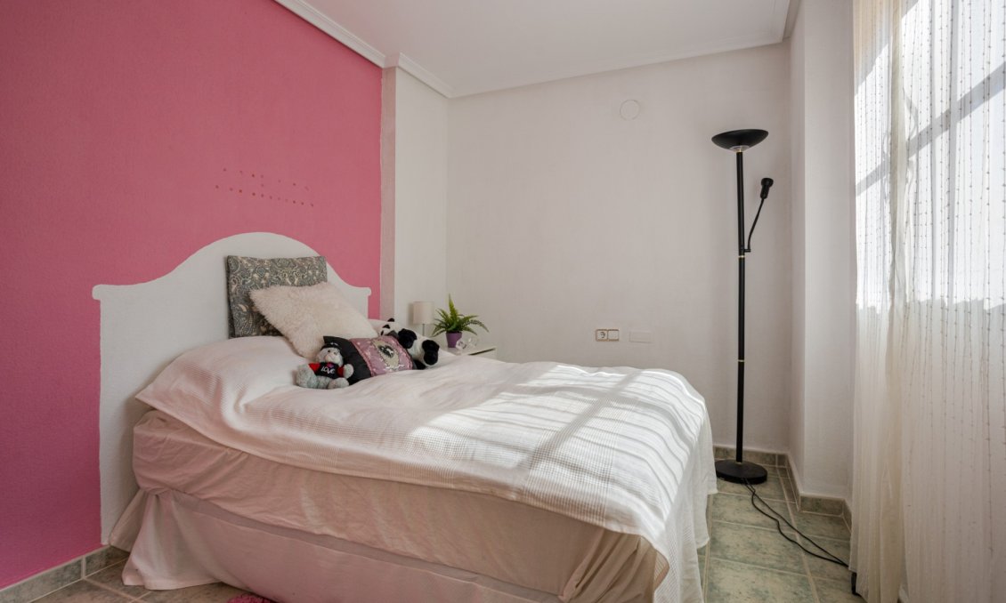 Resale - Villa -
Guardamar del Segura - Costa Blanca