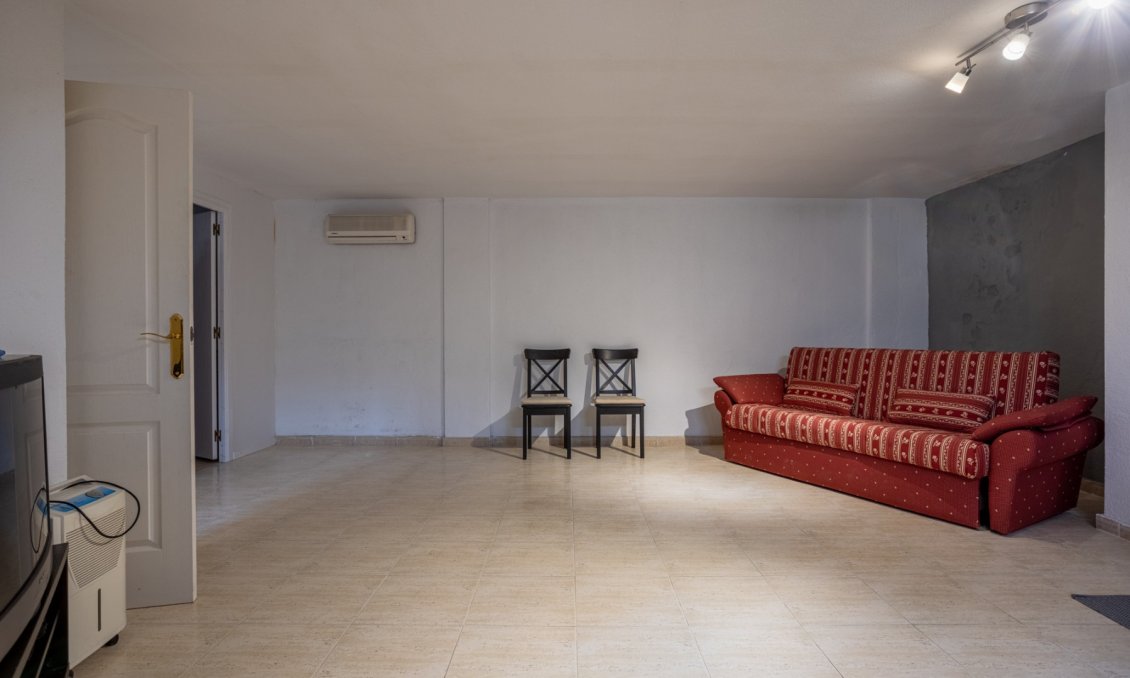 Resale - Villa -
Guardamar del Segura - Costa Blanca