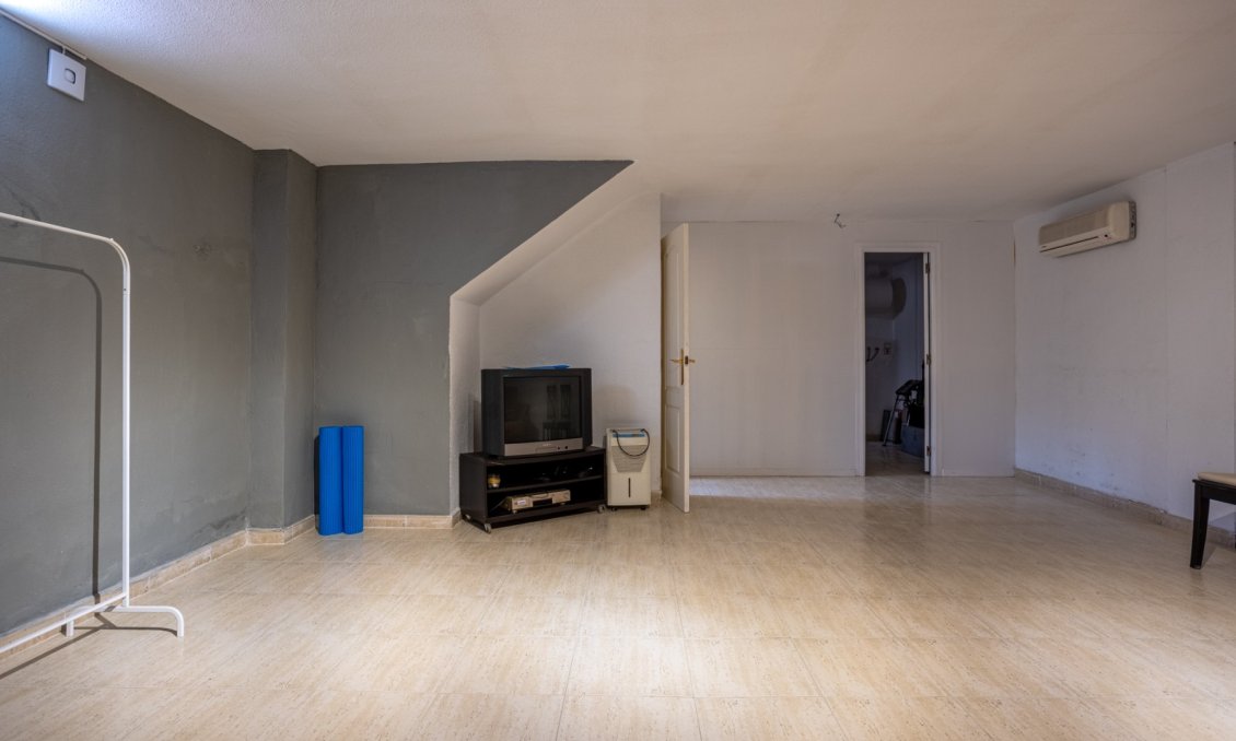 Resale - Villa -
Guardamar del Segura - Costa Blanca