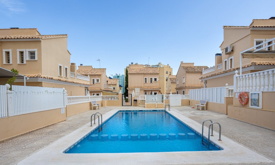 Resale - Villa -
Guardamar del Segura - Costa Blanca