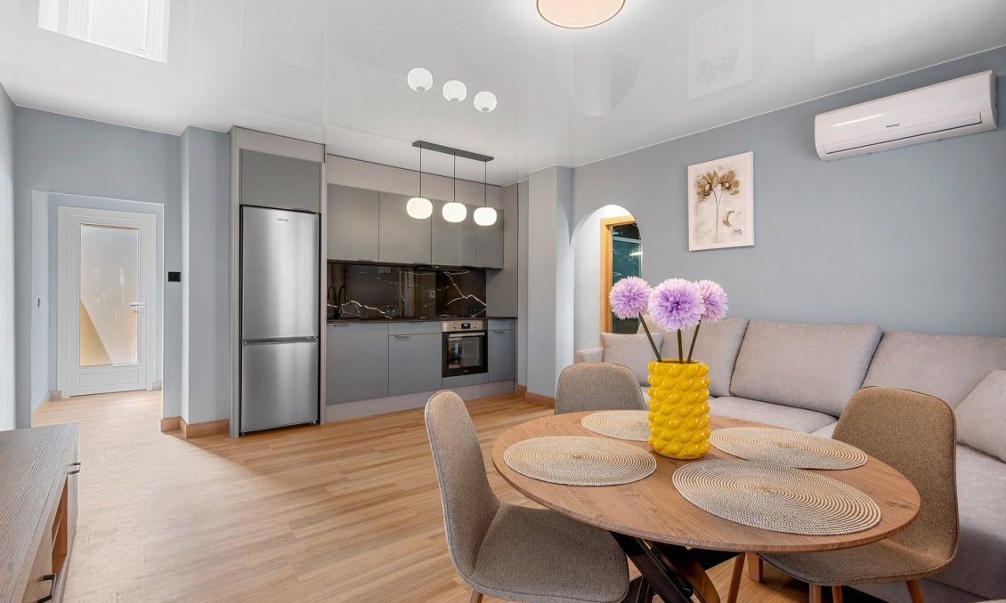 Wiederverkauf - Wohnung -
San Miguel de Salinas - Inland