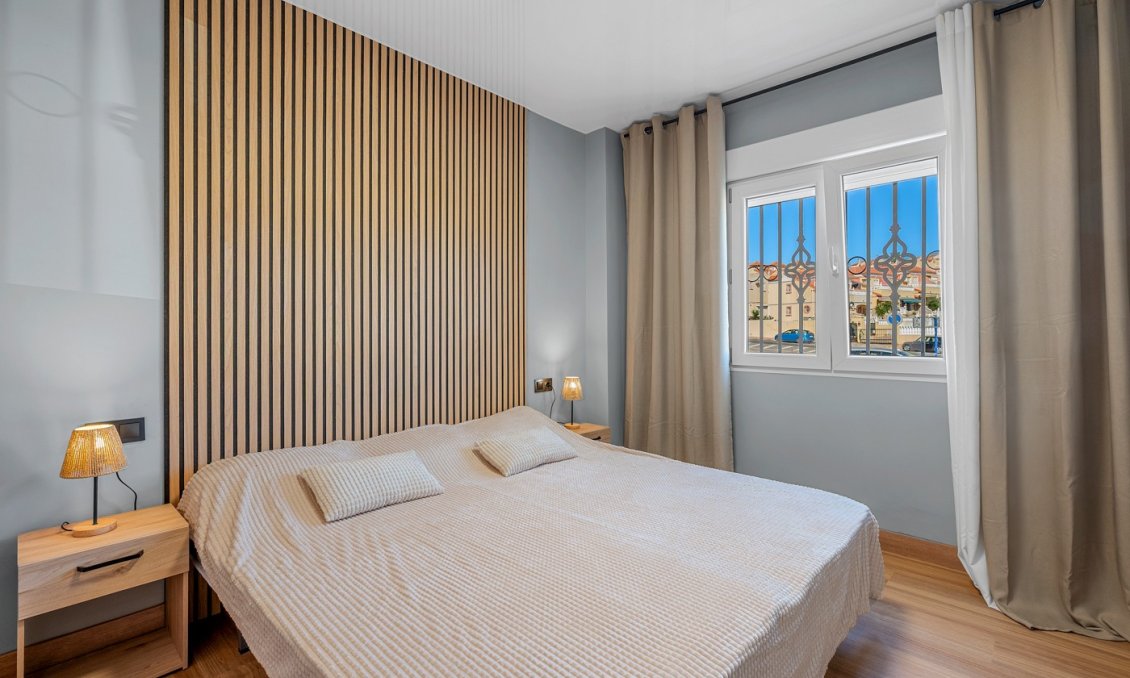 Wiederverkauf - Wohnung -
San Miguel de Salinas - Inland