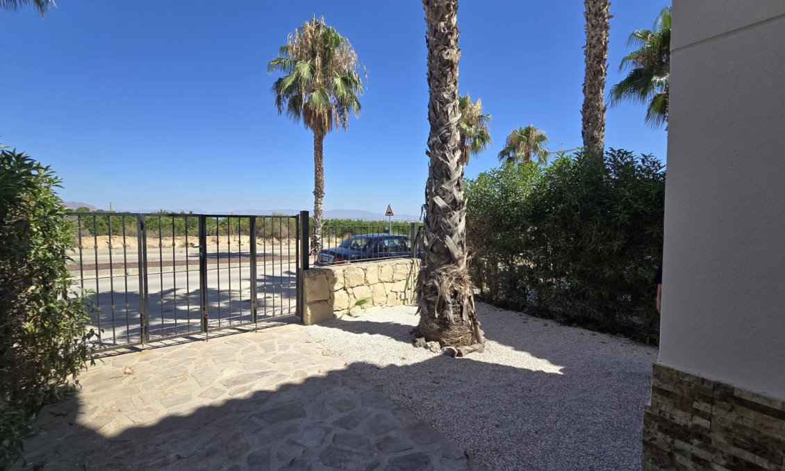 Resale - Duplex -
Algorfa - Inland