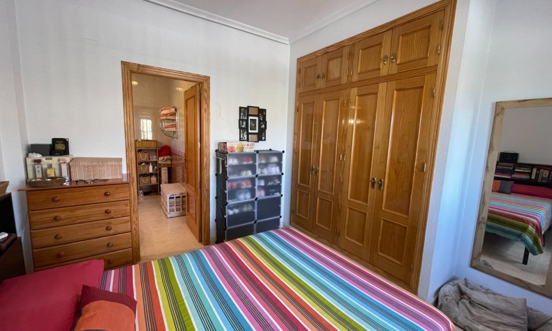 Wiederverkauf - Villa -
Bigastro - Inland