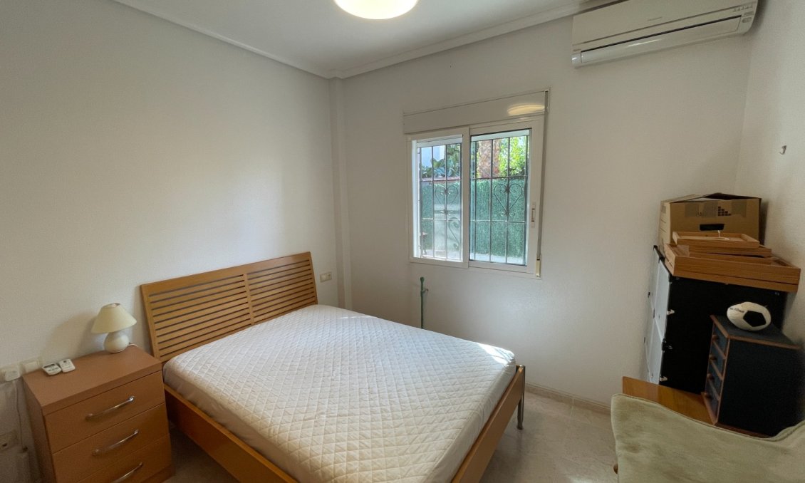 Wiederverkauf - Villa -
Bigastro - Inland