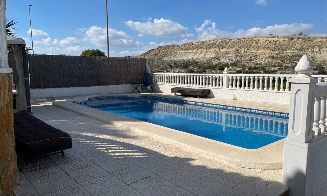 Wiederverkauf - Villa -
Bigastro - Inland