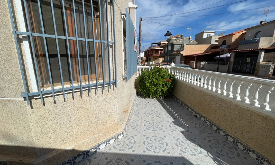 Resale - Town House -
Jacarilla - Inland