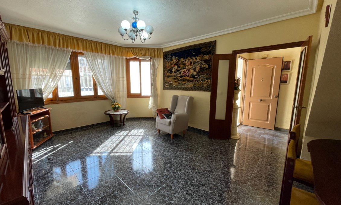 Resale - Town House -
Jacarilla - Inland