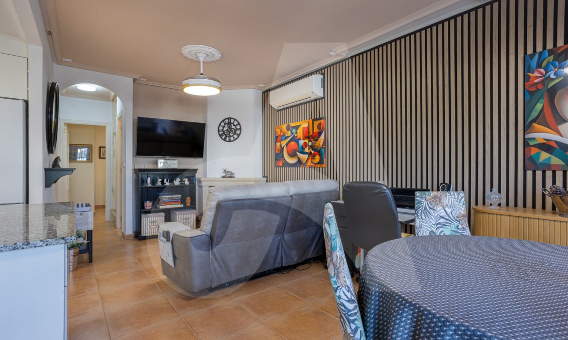 Resale - Villa -
Guardamar del Segura - El Raso