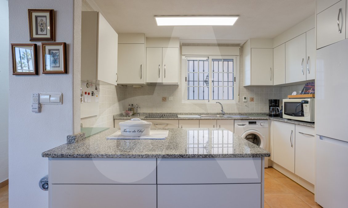 Resale - Villa -
Guardamar del Segura - El Raso