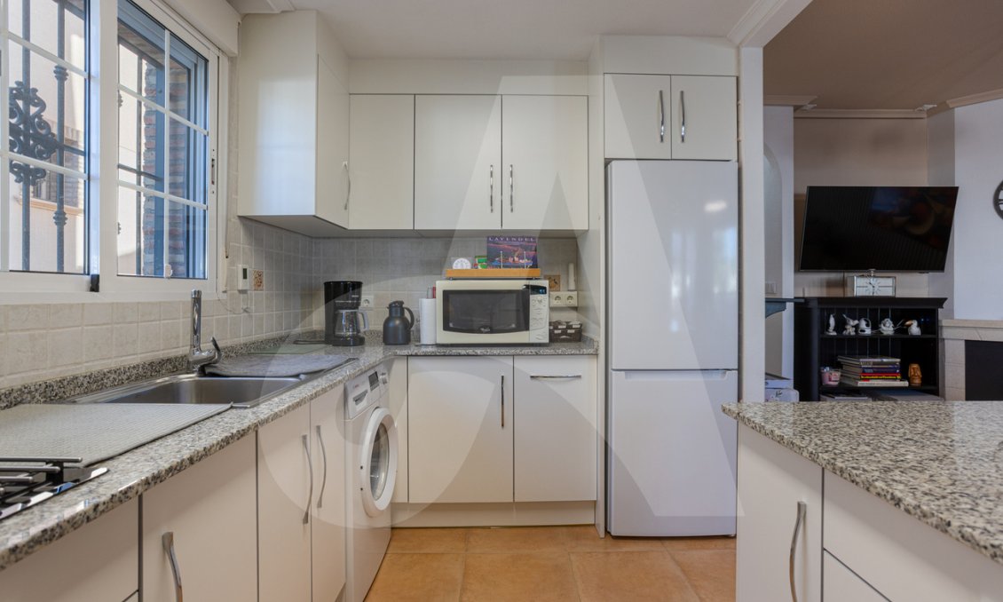 Resale - Villa -
Guardamar del Segura - El Raso