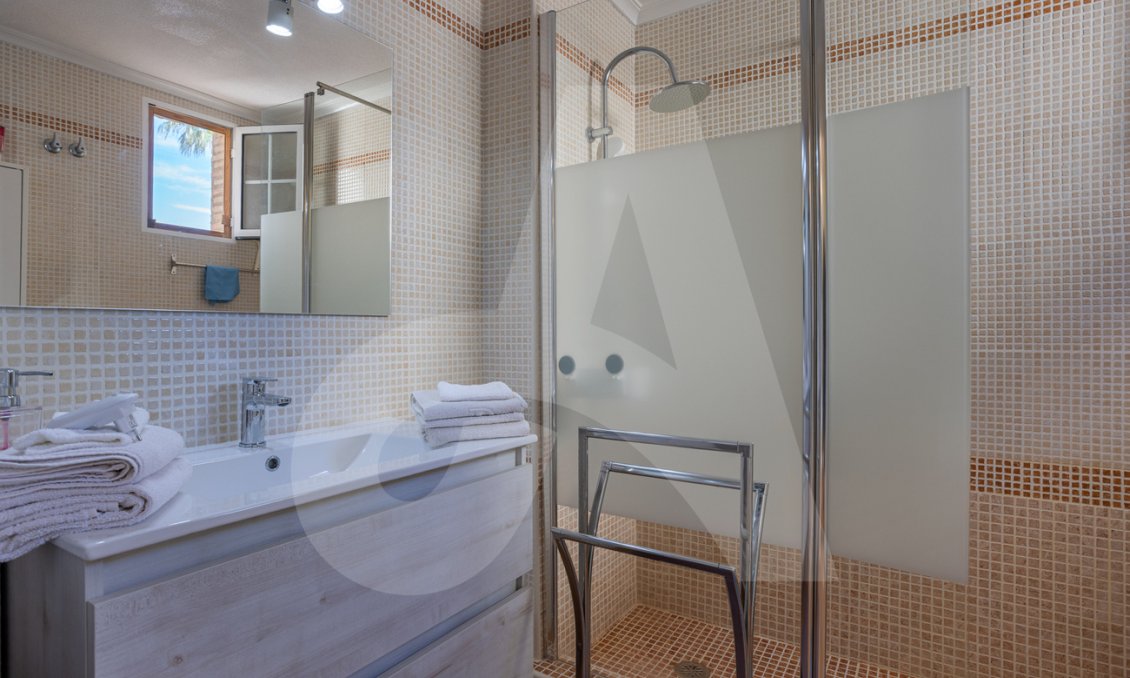 Resale - Villa -
Guardamar del Segura - El Raso