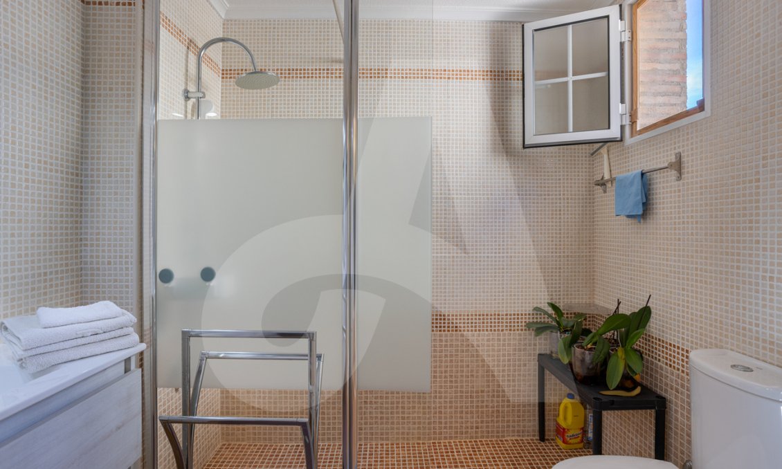 Resale - Villa -
Guardamar del Segura - El Raso