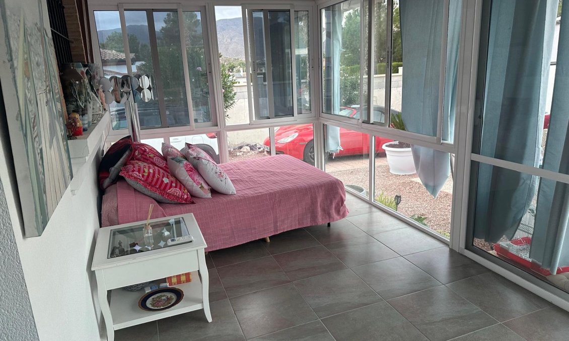 Resale - Villa -
Hondón de las Nieves - Inland