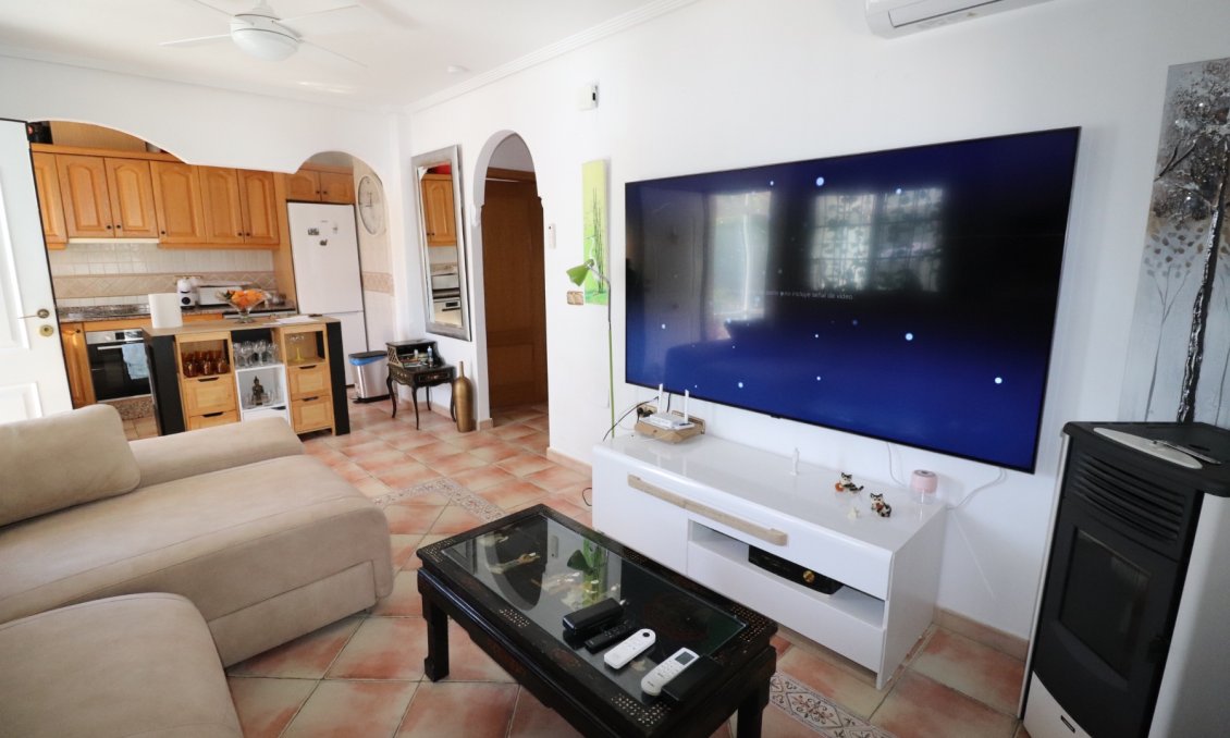 Resale - Villa -
Hondón de las Nieves - Inland