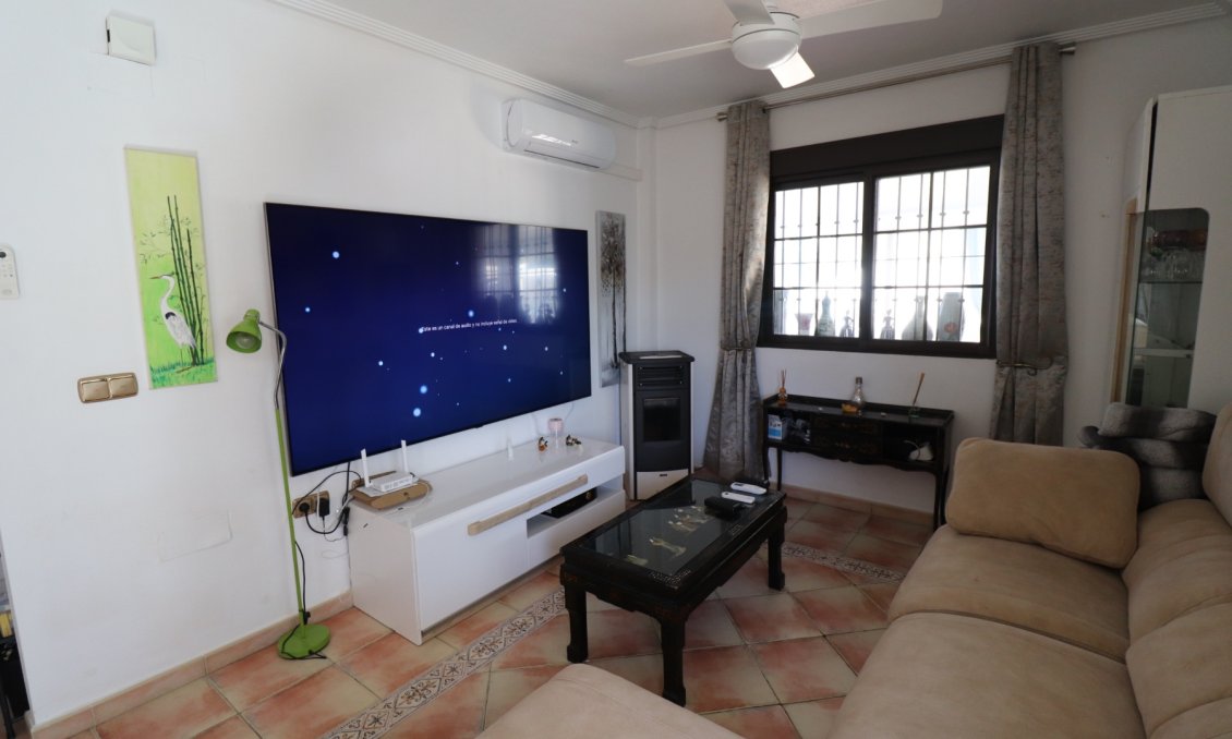 Resale - Villa -
Hondón de las Nieves - Inland