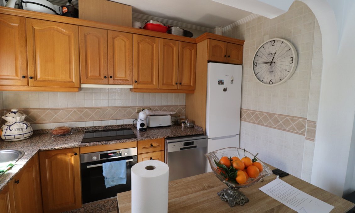 Resale - Villa -
Hondón de las Nieves - Inland