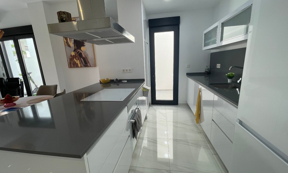 Resale - Villa -
Benijofar - Costa Blanca