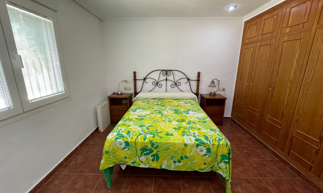 Resale - Villa -
Crevillent - Inland