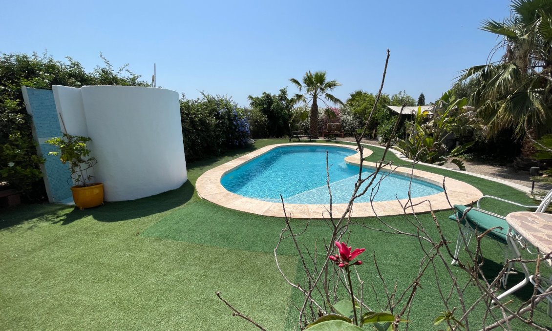 Resale - Villa -
Daya Nueva - Costa Blanca
