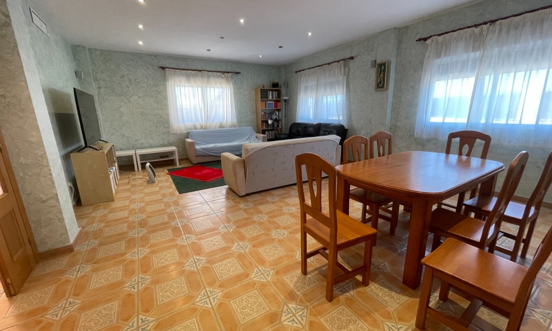 Resale - Villa -
Albatera - Inland