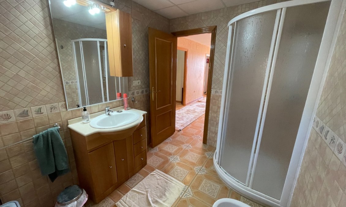 Resale - Villa -
Albatera - Inland