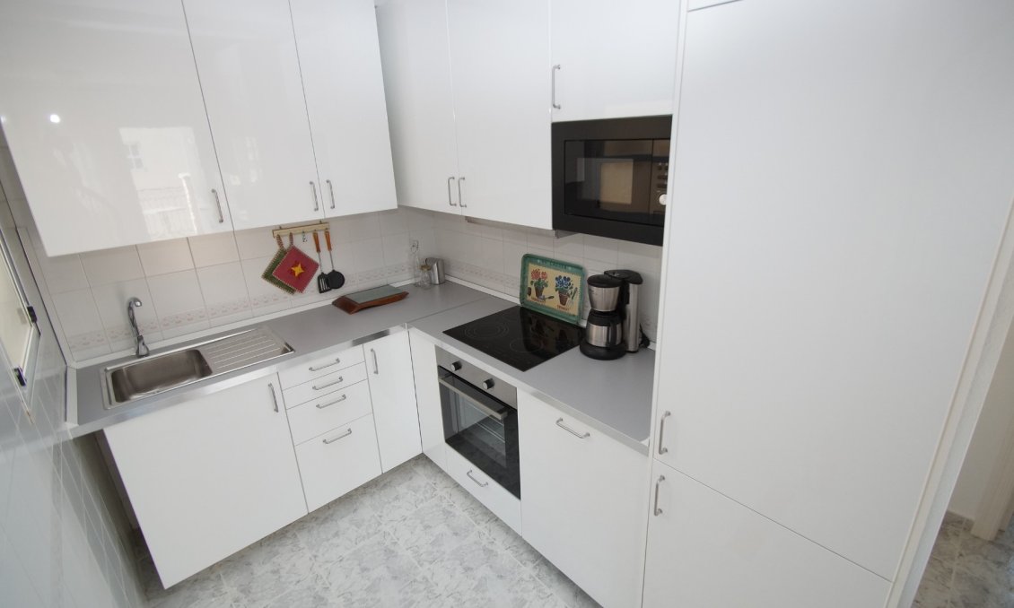 Resale - Bungalow -
Orihuela Costa - Costa Blanca