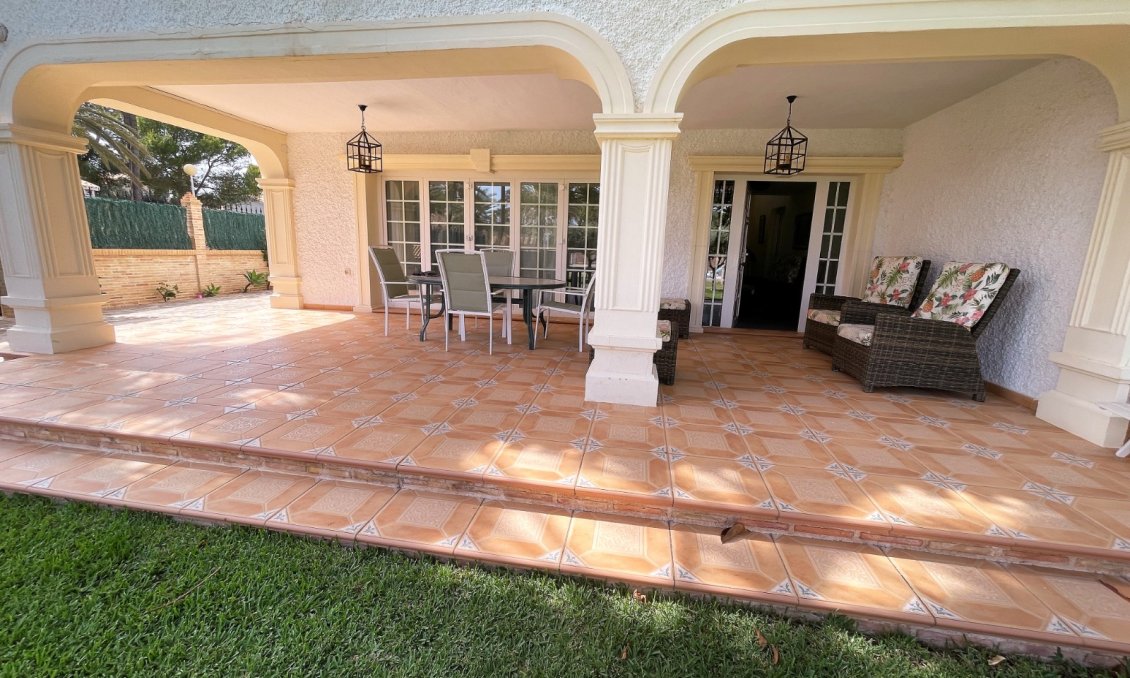 Használt Ingatlanok - Villa -
Orihuela Costa - Costa Blanca