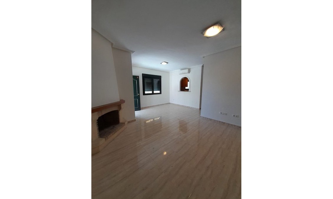 Wiederverkauf - Villa -
Ciudad Quesada - Costa Blanca