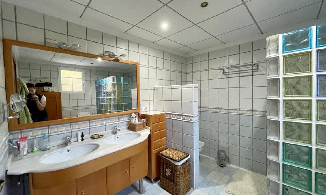 Wiederverkauf - Villa -
Albatera - Inland